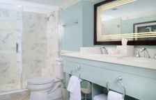 Четырёхместный номер Standard с частичным видом