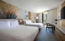 Четырёхместный номер Standard с балконом и с частичным видом на океан