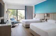 Четырёхместный номер Standard с балконом