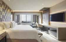 Полулюкс Executive с видом на бассейн