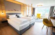 Двухместный номер Superior с балконом и с видом на горы