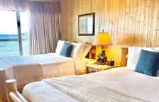 Четырёхместный номер Standard с видом на озеро