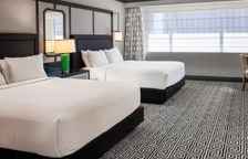 Четырёхместный люкс Premium Colosseum Pool Table