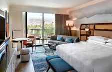 Двухместный номер Standard с балконом и с красивым видом из окна