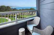 Четырёхместный номер Standard с красивым видом из окна