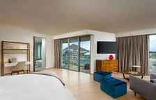 Четырёхместный люкс с 2 комнатами