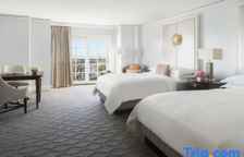 Четырёхместный номер Standard с видом на гавань