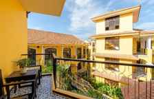 Двухместный номер Deluxe с балконом и с видом на сад