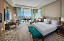 Номер Mandarin с панорамным видом