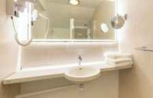 Студия с видом на море