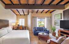 Четырёхместный номер Premier с видом на горы