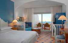 Двухместный номер Classic с балконом и с видом на море