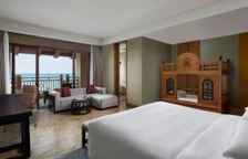 Трёхместный семейный номер Standard с видом на море