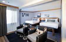 Четырёхместный номер Premier с видом на озеро