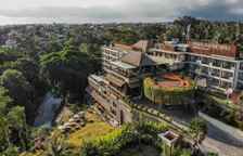 Двухместный номер Deluxe с видом на бассейн