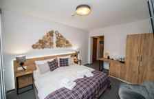 Двухместный номер Superior с балконом и с видом на горы