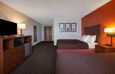 Четырёхместный номер Deluxe с видом на озеро