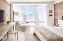 Номер с видом на город