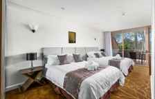 Четырёхместный номер Standard с красивым видом из окна