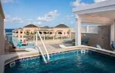 Двухместный номер Luxury с частичным видом на океан