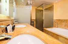 Двухместный номер Standard с видом на бассейн