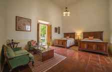 Четырёхместный номер Standard с видом на сад