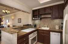 Люкс c 1 комнатой с балконом и с видом на океан