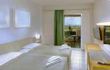 Четырёхместный номер с видом на море