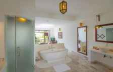 Двухместный номер Superior с балконом и с видом на сад