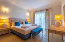 Апартаменты с 2 комнатами с видом на бассейн