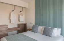 Двухместный номер Standard с балконом и с видом на бассейн