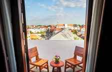 Двухместный люкс Deluxe с балконом и с видом на город