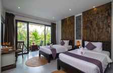 Двухместный номер Deluxe с видом на бассейн