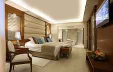 Клубная семейный люкс с джакузи c 1 комнатой