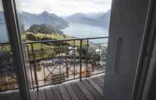 Одноместный номер Superior с видом на озеро