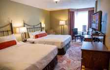 Четырёхместный номер Superior с балконом