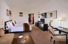 Двухместный номер Deluxe с частичным видом на море