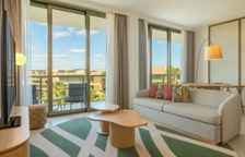 Двухместный полулюкс с балконом и with Resort view