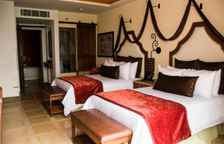 Полулюкс Swim Out с видом на сад