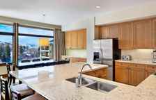 Люкс с 3 комнатами с видом на горы