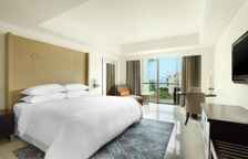 Двухместный номер с балконом и с частичным видом на океан