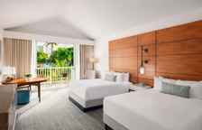 Четырёхместная Villa room Pool с балконом