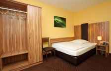 Одноместный семейный номер Standard с видом на горы