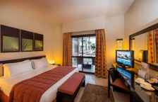 Номер Family с видом на бассейн