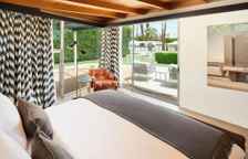 Бунгало Premier с видом на бассейн