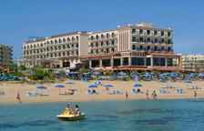 Одноместный номер Standard с балконом и с частичным видом на море