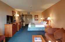 Двухместный номер Standard с балконом и с видом на бассейн