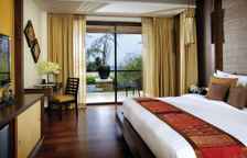 Люкс с бассейном с 2 комнатами с видом на море