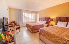 Семейный номер Standard с 2 комнатами с видом на бассейн