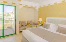 Двухместный номер с видом на бассейн